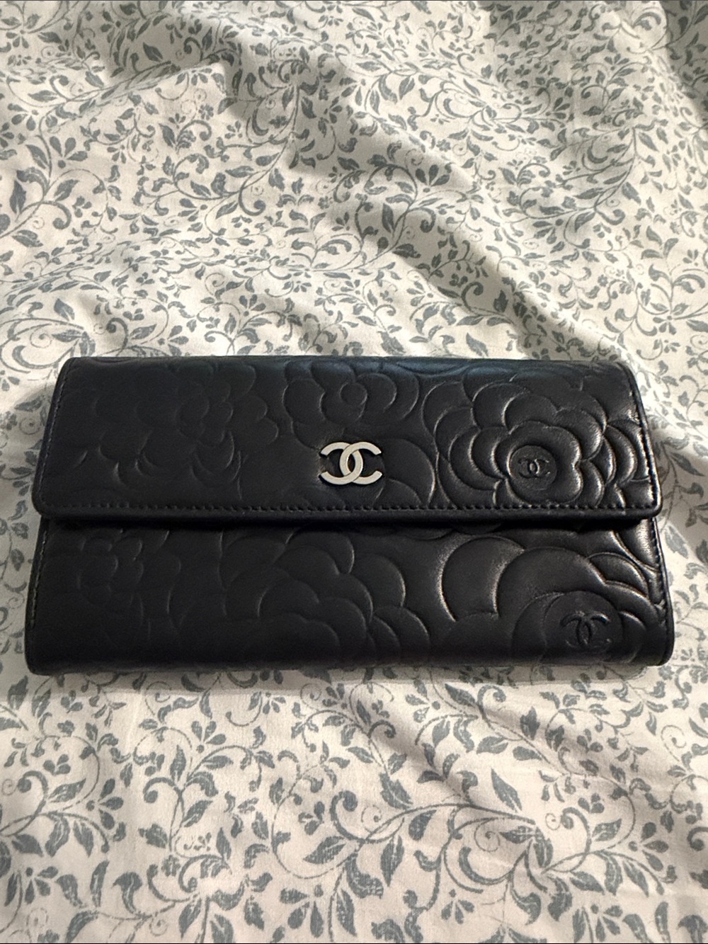 CHANEL Black Camellia-Quilted Leather Long Wallet with Silver CC
